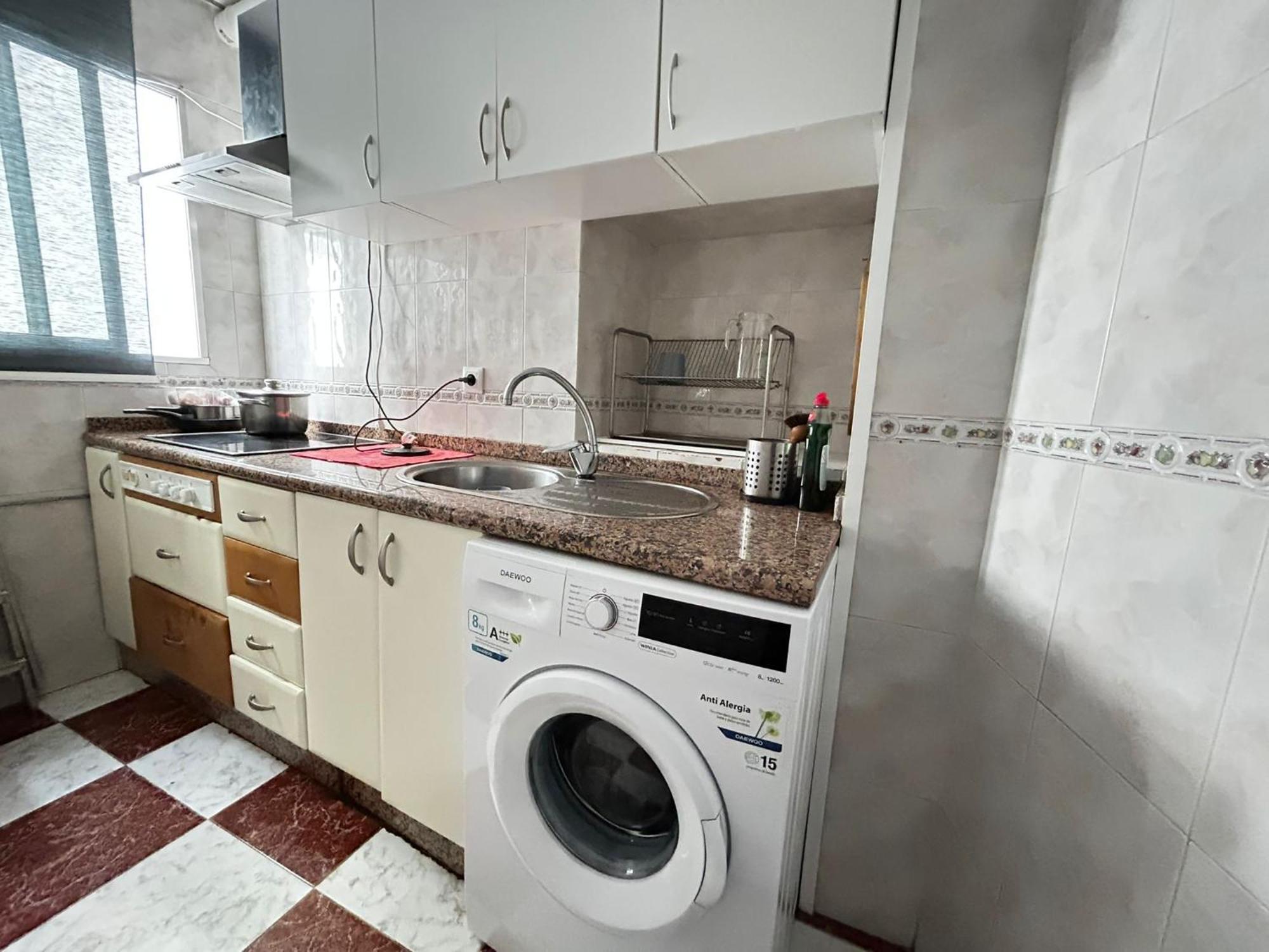 Santa Isabel Low Cost Rooms In Private House Sevilha Quarto foto